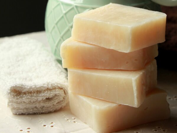 Créer son savon au lait maternel